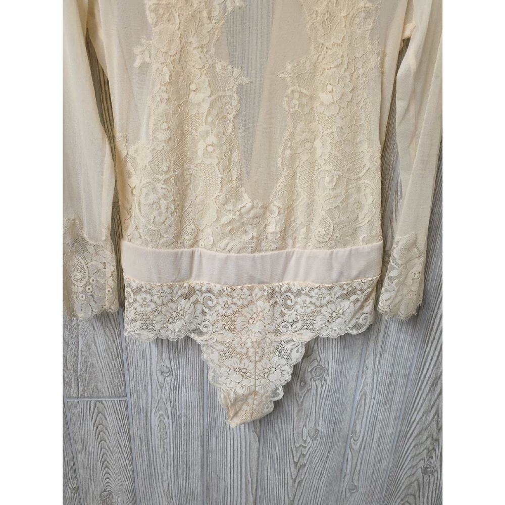 We Are HAH x Free People Take HAH Bow Reversible Bodysuit Cream Lace Womens L - Picture 3 of 12